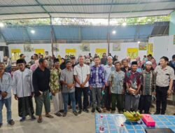 Anggota DPRD Kaltim Agiel Suwarno Gelar Sosialisasi Wawasan Kebangsaan di Desa Teluk Pandan.