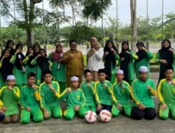 Dispora Kukar Sentuh Dunia Pesantren, Santri Kini Dapat Fasilitas Olahraga Baru.