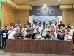 Cegah Karhutla di Desa Batuah, Mahasiswa FH UMKT Turun Langsung Edukasi Warga.
